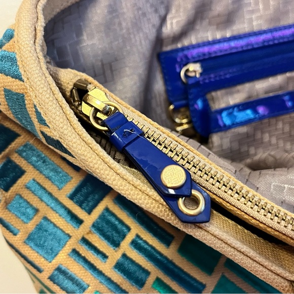 Cole Haan early 2000s pre-loved Embroidered Blue and Green Gradient Shoulder Bag - Picture 6 of 12